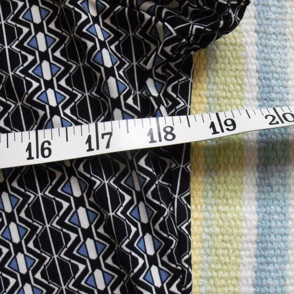 Worthington geometric-print dressy blouse size Large  Great condition! - Picture 6 of 8